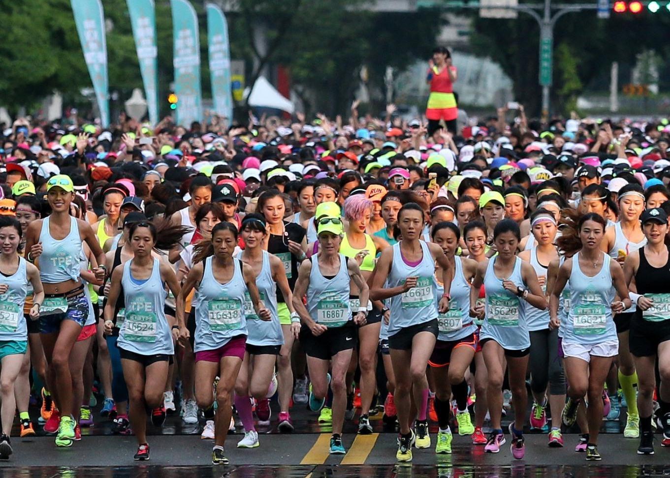 WE RUN TPE：2014耐克女子半程马拉松