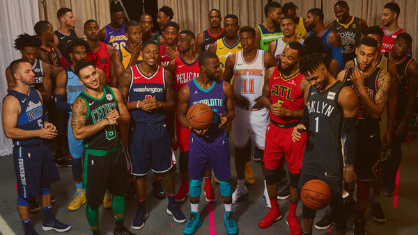 耐克发布NBA主题版球衣