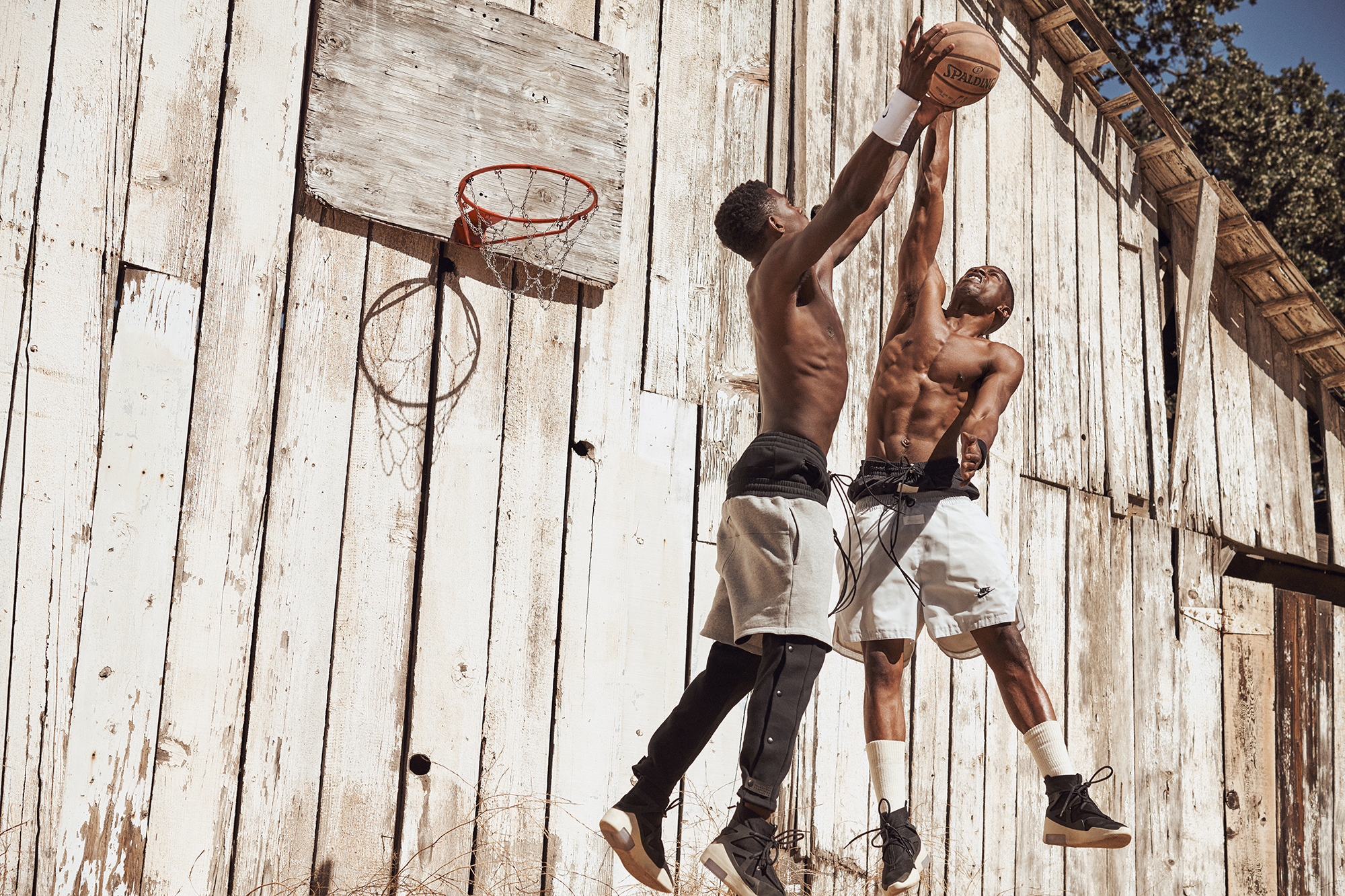 Nike Air Fear of God系列:Jerry Lorenzo 的体育情怀与思考
