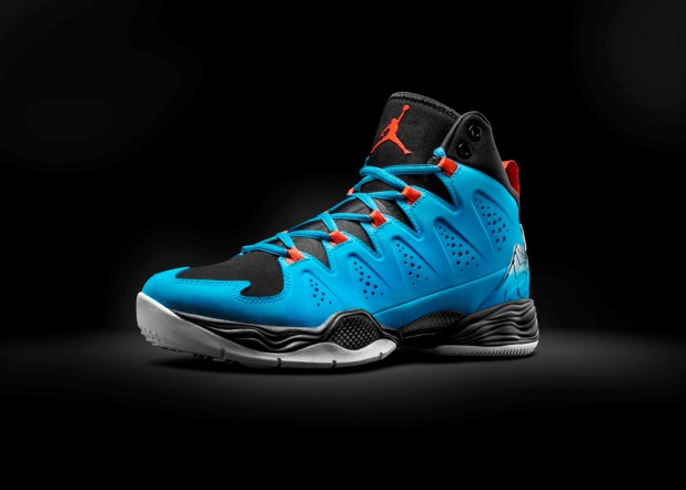JORDAN BRAND与卡梅隆· 安东尼共庆合作十周年,携手推出JORDAN MELO M10