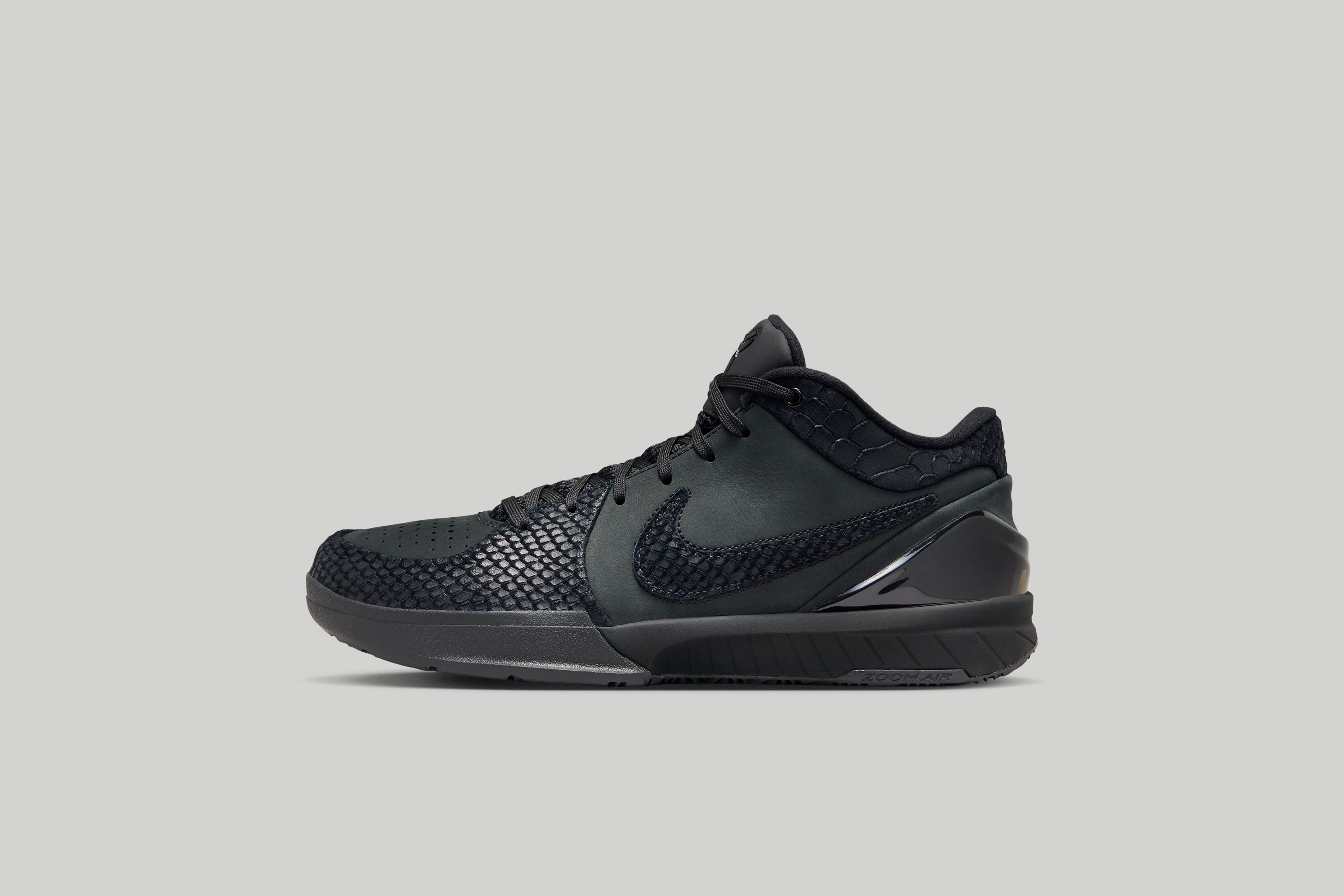 001_nikebasketball-ho23-kobe4protro-1.jpg